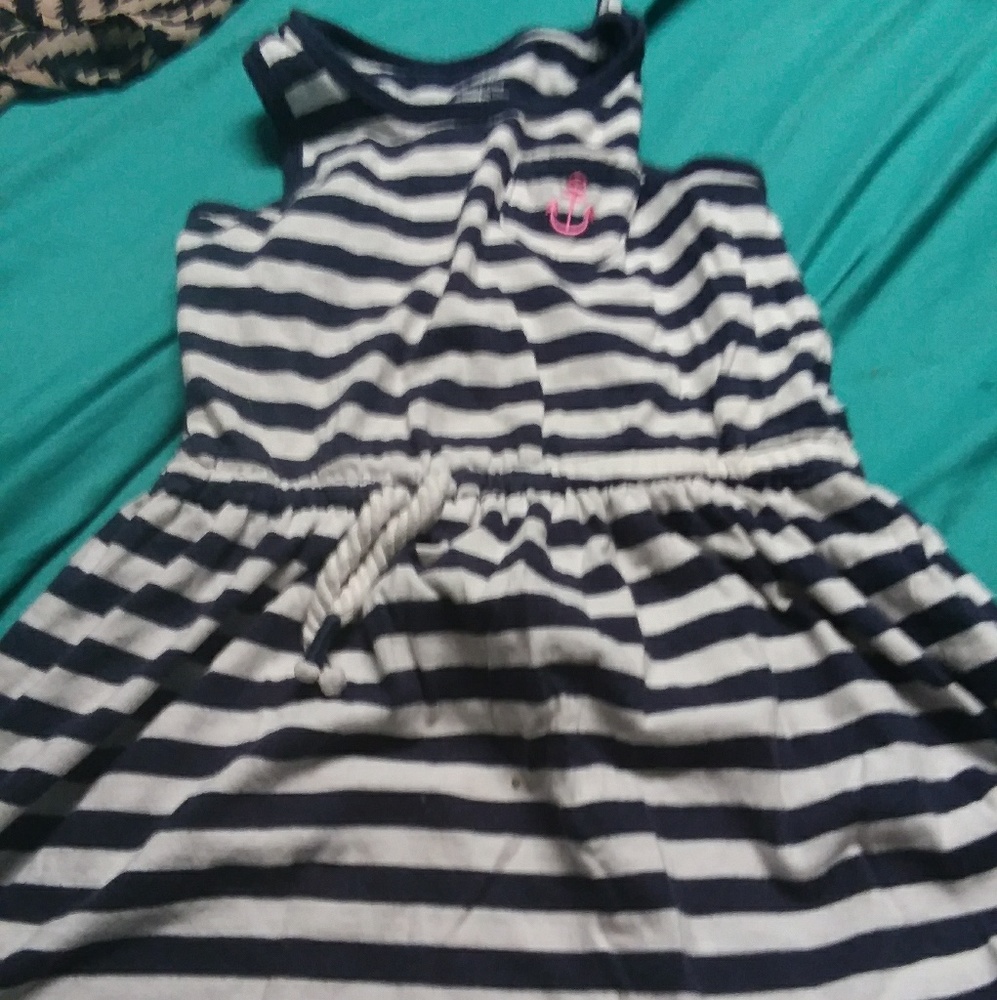 Little girl dress carters size 6